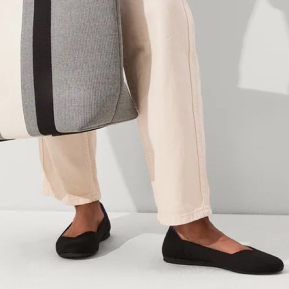 New Rothy’s The Flat Solid Black Round Shoes 7.5